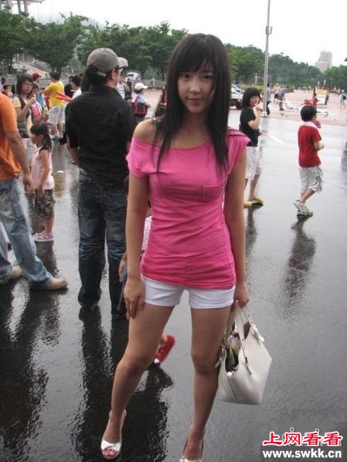 美女有亮点