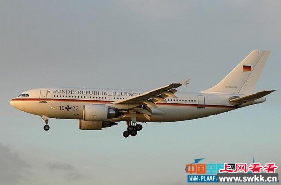 现役中的VC-25A空军一号，图为SAM 28000