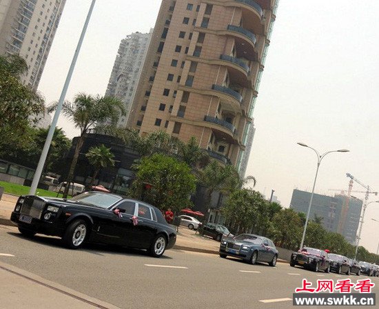 史上最贵婚车队10辆劳斯莱斯助阵