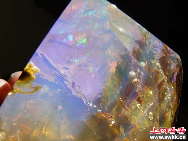 蛋白石 比钻石更加美丽的石头 图片收集
