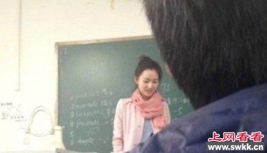 最美英语老师川师老师酷似刘诗诗走红 图