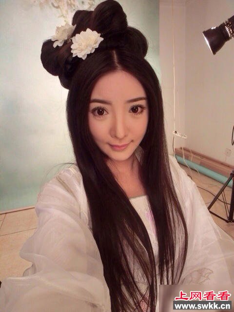 川音校花胡恩绮私照曝光酷似杨幂 组图