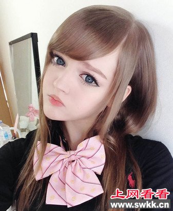 美国18岁真人芭比娃娃