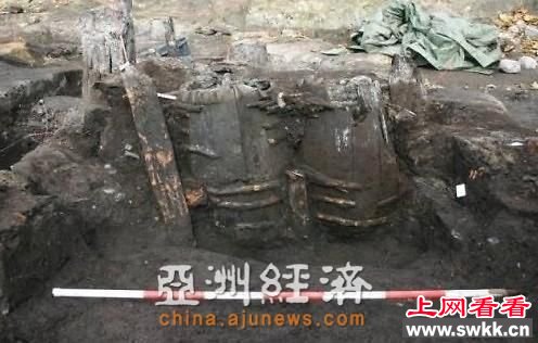 丹麦惊现700年前的厕所