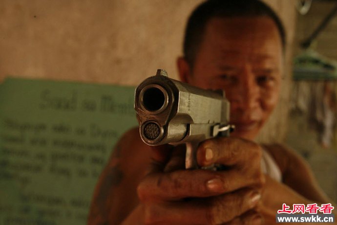 揭秘菲律宾手工枪械作坊组图