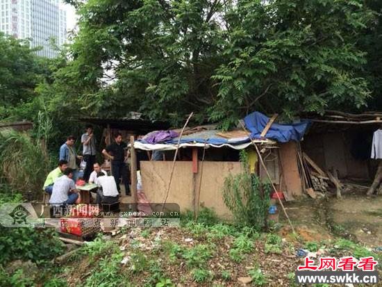 南宁凤岭派出所端掉一个野外卖淫窝点(图)