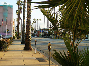 圣莫尼卡大道（Santa Monica Boulevard）