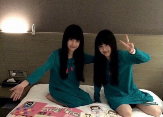 台湾超萌双胞胎姐妹花 组图