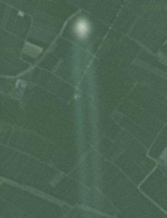 谷歌卫星照疑似出现中国战机追逐UFO画面？