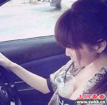 不是每个乳神都能胸夹奶茶