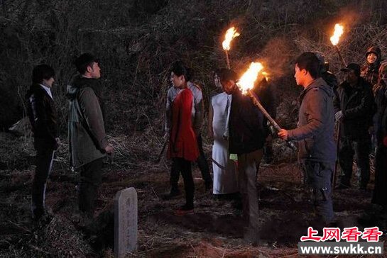 胆小慎入！揭秘诡异封门村1963年枕边撞鬼脸事件(组图)