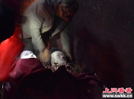胆小慎入！揭秘诡异封门村1963年枕边撞鬼脸事件(组图)