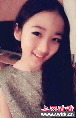 12岁小学生打扮成20岁引热议 看00后逆袭成功（图）