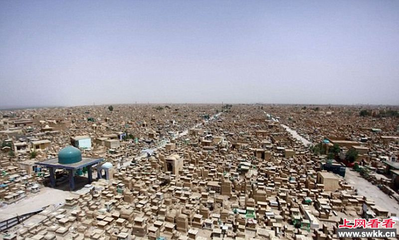 埋500万人伊拉克世界上最大墓地  图