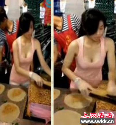 卷饼西施巨乳低胸卖饼 引路人纷纷驻足买饼