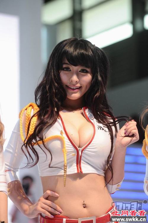 ChinaJoy2014 CJ展开幕show girl"大波巨胸" 网友戏称胸器展 图