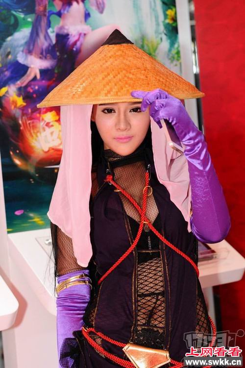 ChinaJoy2014 CJ展开幕show girl"大波巨胸" 网友戏称胸器展 图