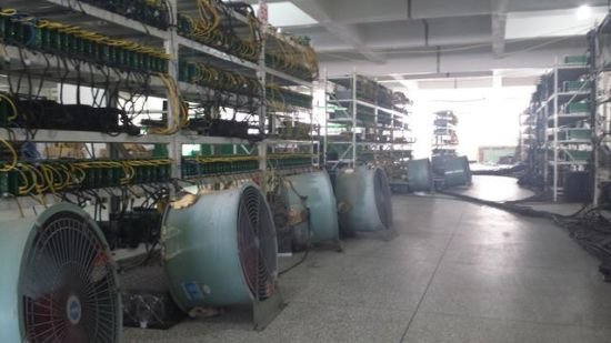 探秘中国东北比特币挖掘工厂 组图