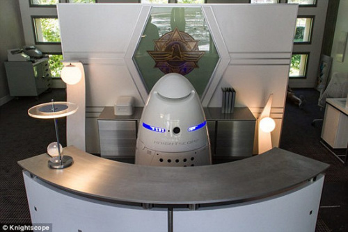 硅谷现机器人警察巡逻