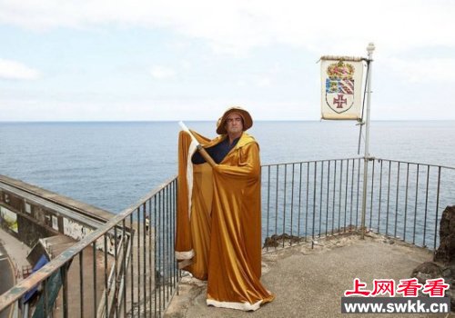 男子买迷你岛自封国王建“一室一厅王国”（图）