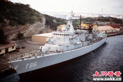 阿联酋土豪将退役护卫舰改造成为豪华游艇
