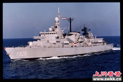 阿联酋土豪将退役护卫舰改造成为豪华游艇