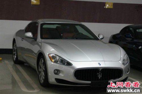 秘中国大陆最牛的地下车库!奔驰宝马只能算“屌丝级别”