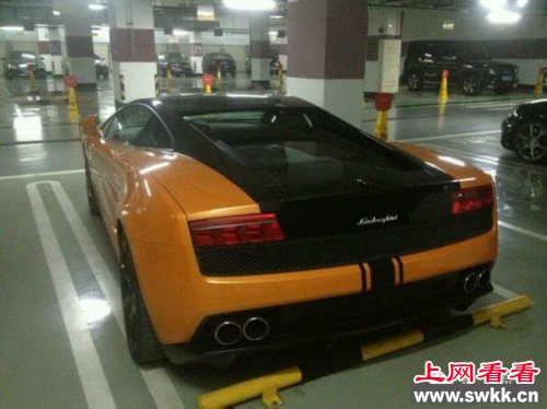 秘中国大陆最牛的地下车库!奔驰宝马只能算“屌丝级别”