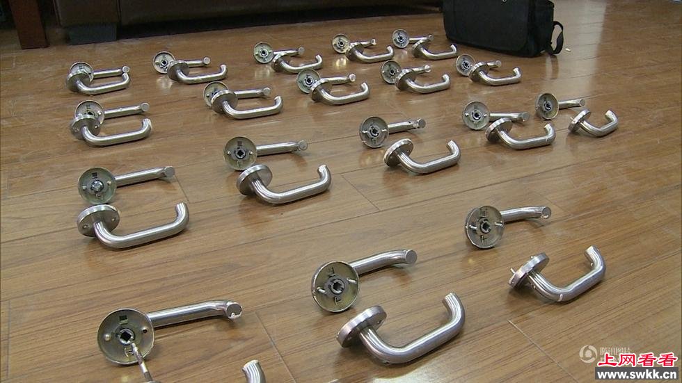 奇葩硕士男偷36把门把手称回老家装修房子用