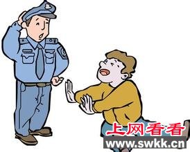 美国一倒霉小偷从天而降竟然落到警察面前