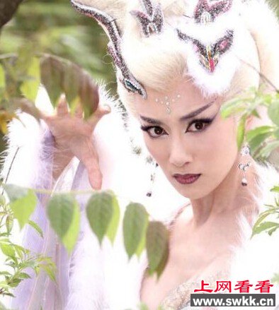 一代妖后新妲己未删减胸照远超媚娘