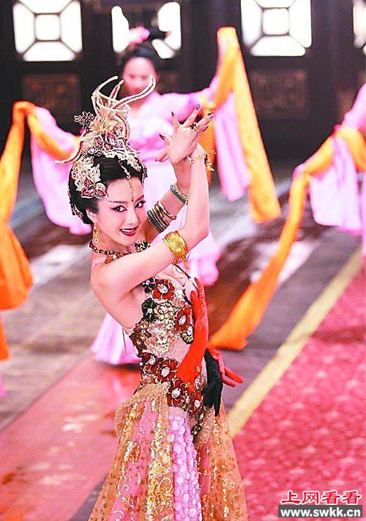 一代妖后新妲己未删减胸照远超媚娘