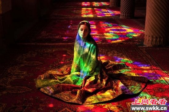 女摄影师欲拍遍全世界美女作“美女地图”（图）
