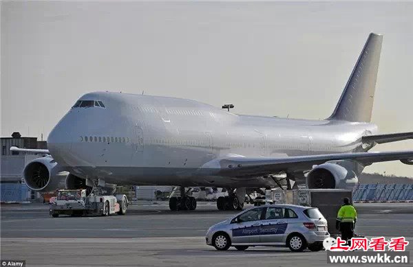 亿万富翁花了3年时间，投入4亿英镑改装波音747客机