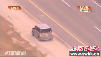 美国大妈与警车飚车真牛逼
