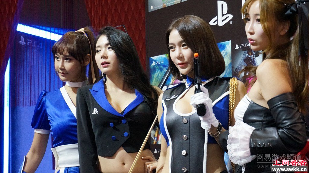 Showgirl美女面试改拼美腿
