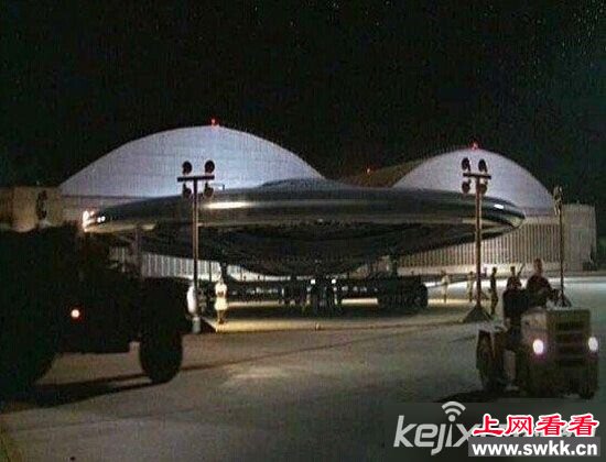 美前总统克林顿自曝：上任不久前往51区见外星人