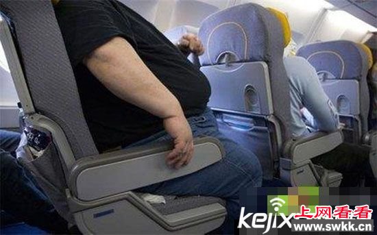 盘点：全球最“贴心”航空服务 竟可在飞机上啪啪啪？