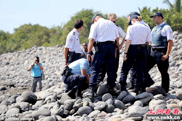 再次发现疑似马航MH370飞机残骸