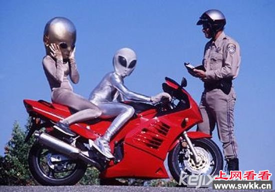 外星人已与地球人类社会融为一体