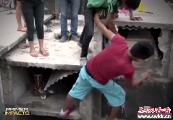 孕妇下葬后复活