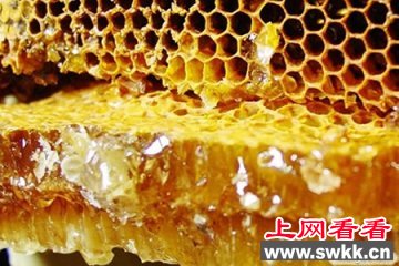 女子给女儿吃蜂胶8岁胸部开始发育来例假