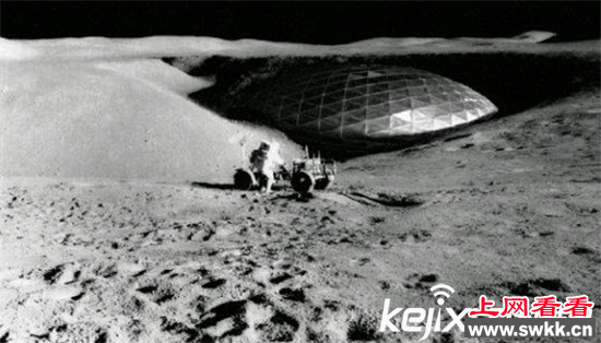 月球惊现外星人遗迹 陨石碰撞留下可疑痕迹