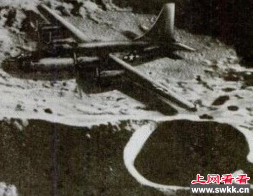 苏联人造卫星在月球发现二战飞机