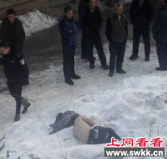 醉酒男子雪地冻死