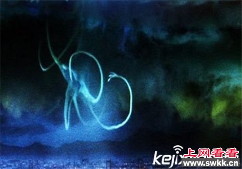 不明飞行物上现外星男婴 外星人存在不容置疑