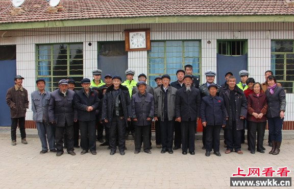 彭阳县公安局深入开展“3.5”学雷锋 系列活动 图