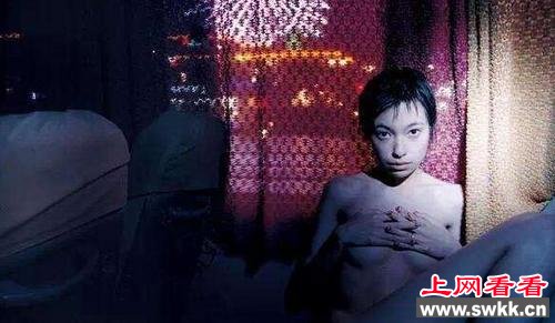 日本婆婆为儿媳拍性感写真(组图)