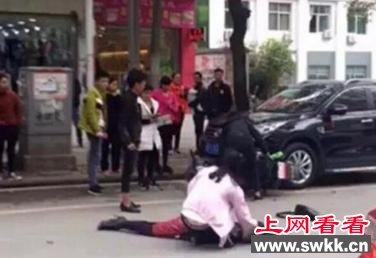 女孩为救好友身亡 天堂里没有车来车往一路走好(图)