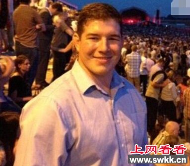 被劫埃航人质竟和劫机犯玩起了自拍